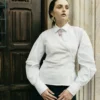 modelo posando en blusa blanca clasica Blusa Ofelia